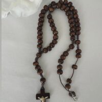 Terço com feixe para pescoço