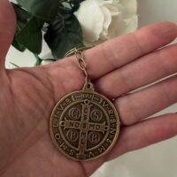 Chaveiro medalha São Bento grande