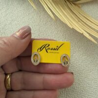 Brinco oval cravejado N S Aparecida